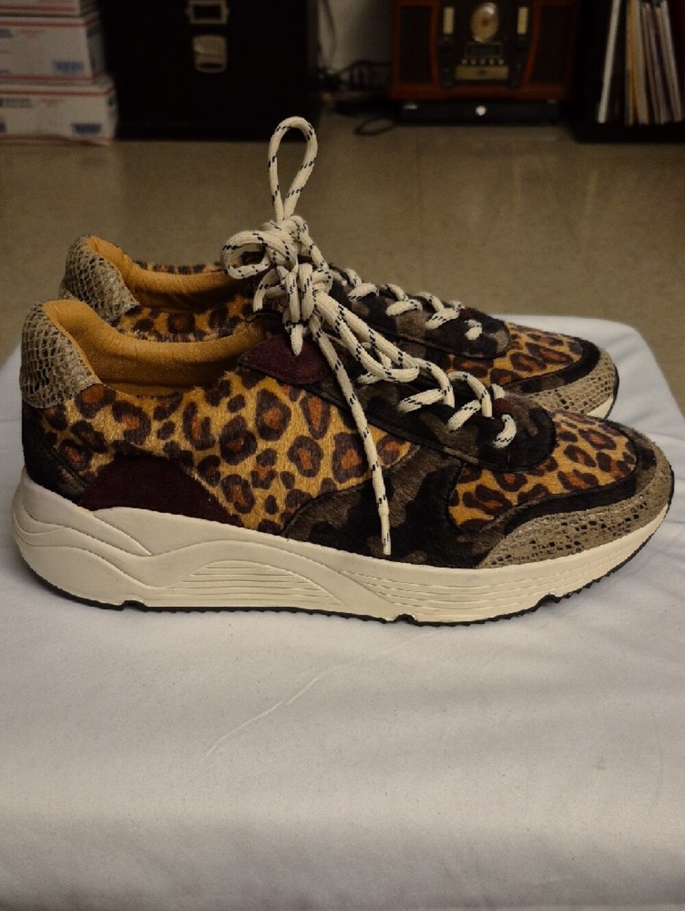 Leopard Print Women's Fashion Sneakers - Brown/Black - Picture 3 of 8